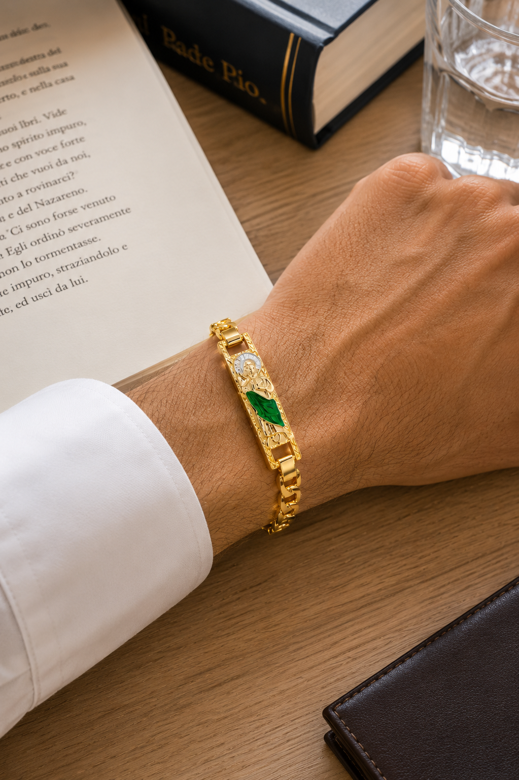 Bracciale Eterna Fede - Simbolo di Eleganza e Spiritualità